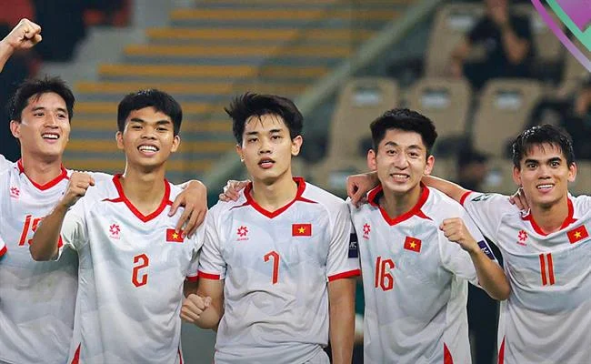 Các chương trình khuyến mãi jn88 info hấp dẫn dành cho thành viên mới và cũ, bao gồm tiền thưởng chào mừng và hoàn trả.